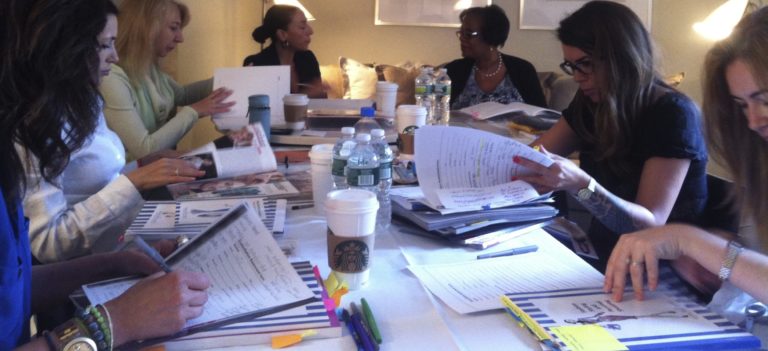 The Benefits of Becoming an Image Consultant, Personal Stylist and Personal Shopper During a Slow Economy as Well as Its Drawbacks