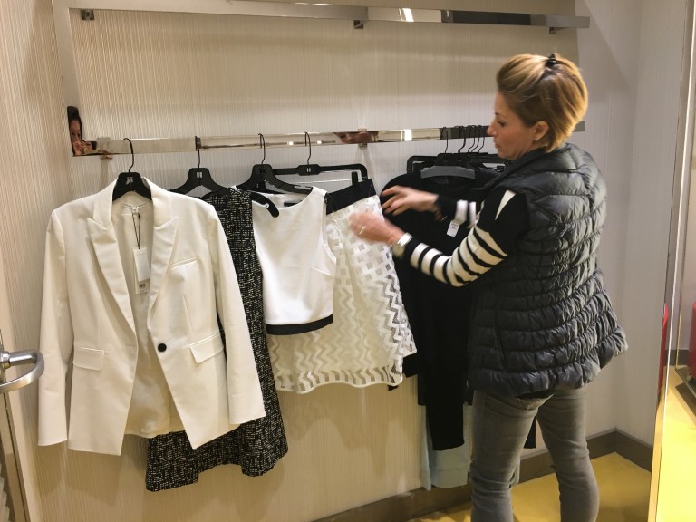 Why You Need a Los Angeles (LA) Personal Stylist!