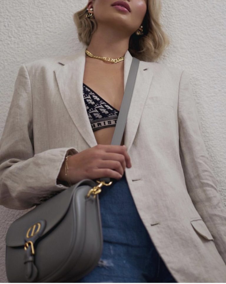 Work from Home Fashion: Wardrobe Essentials That Look Professional Yet Comfy