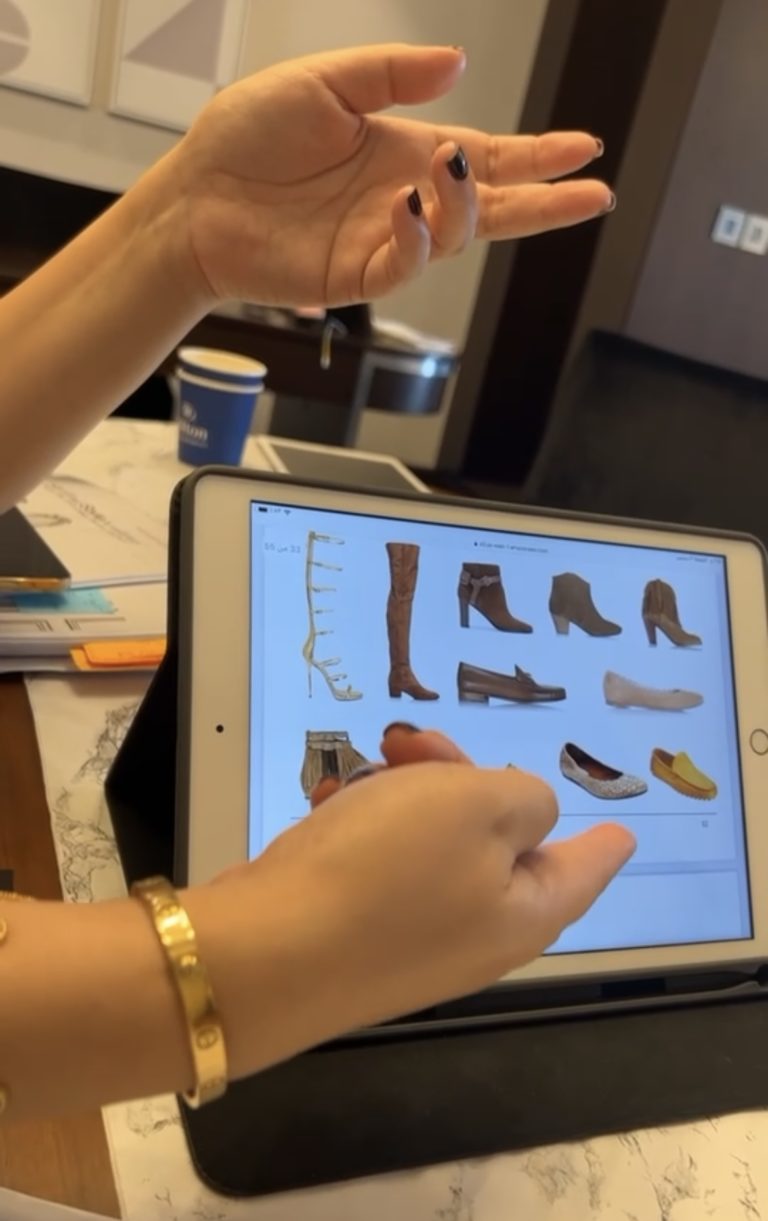 “What Are My True Colors?” booklet is Featured on TypeF.com, Tyra Banks’ Fashion and Beauty Website