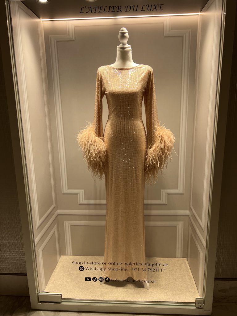 How to Dress as a Guest at a Wedding – Formal, Semi-Formal, & Casual Attire Guide