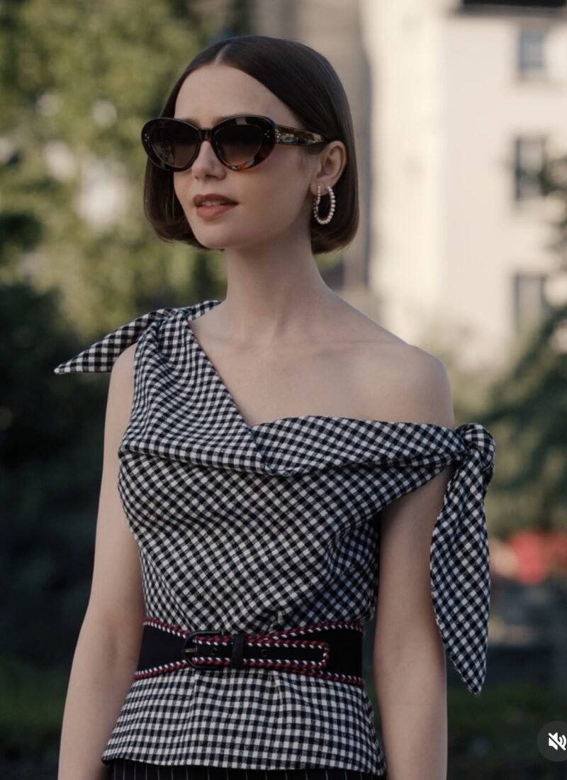 Emily in Rome Review