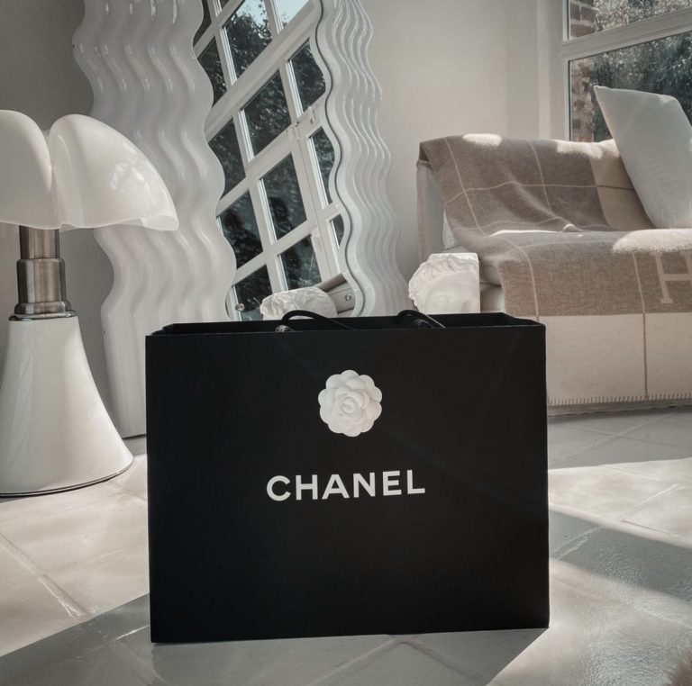 How Do I Become a Stylist in Dubai? The Ultimate Guide