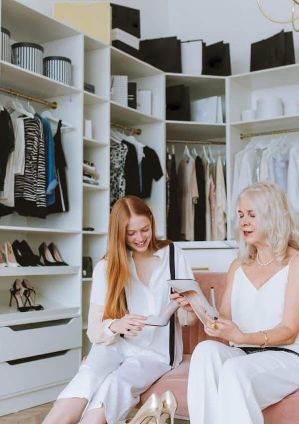 Wardrobe Stylist vs. Fashion Stylist vs. Personal Stylist – Complete Guide