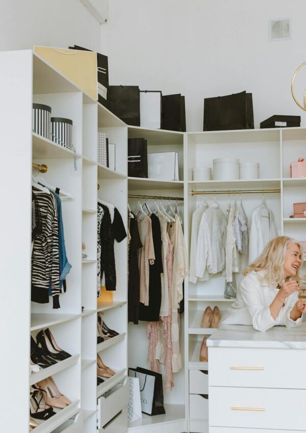 What Should You Charge as a Personal Stylist? A Complete Guide