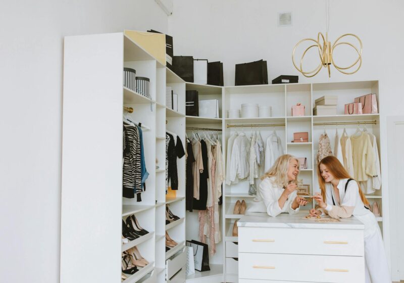 What Should You Charge as a Personal Stylist?