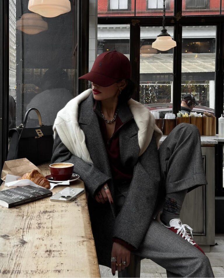 What’s the Difference Between an Image Consultant and Personal Stylist?